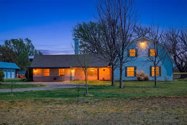 Photo 2 — 7216 Ethan Lane, Tuttle, OK 73089