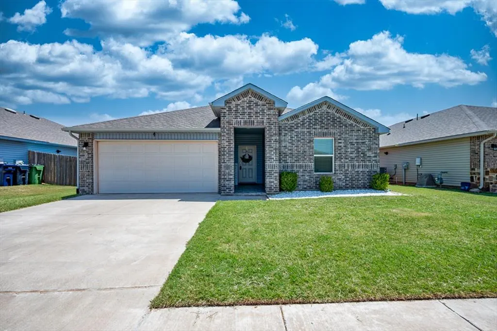 Front exterior — 3512 Moraine Drive, Yukon, OK 73099