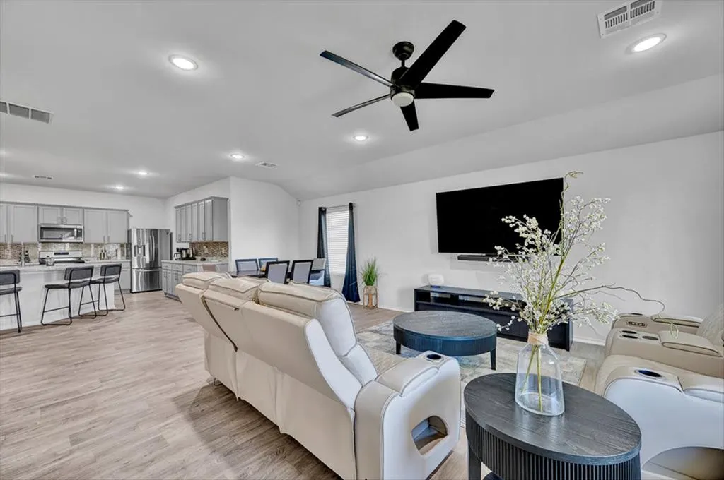 Photo 6 — 3512 Moraine Drive, Yukon, OK 73099