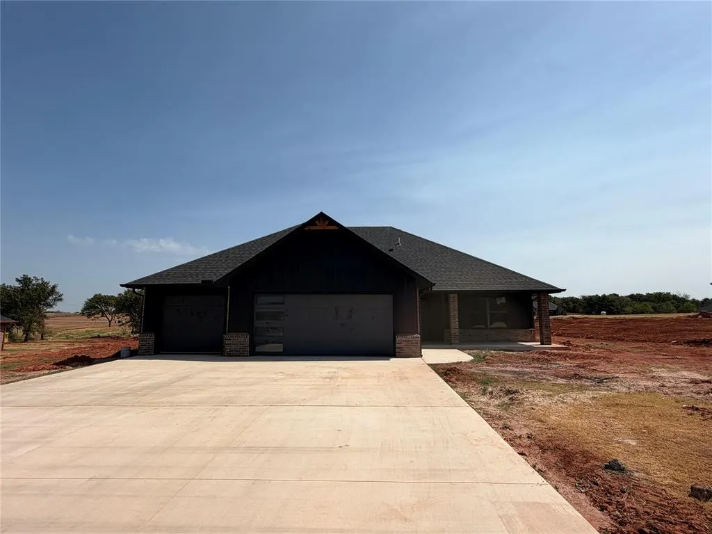 Front exterior — 2213 Winter Ridge Road, Blanchard, OK 73010
