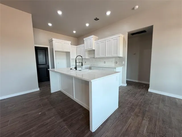 Photo 3 — 2213 Winter Ridge Road, Blanchard, OK 73010