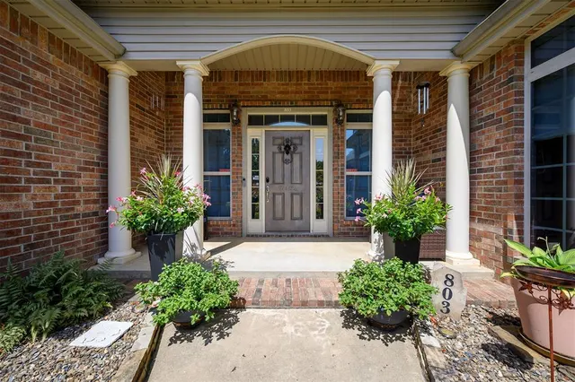 Photo 5 — 803 Oak Brook Drive, Idabel, OK 74745