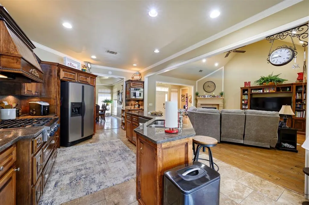 Photo 12 — 803 Oak Brook Drive, Idabel, OK 74745