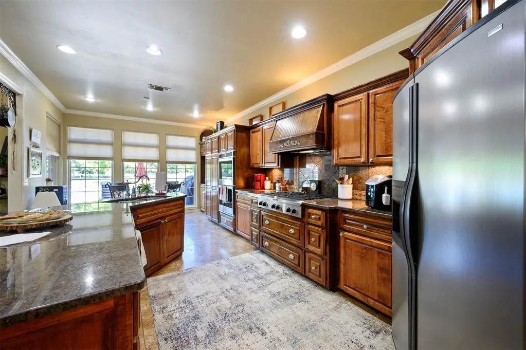 Photo 14 — 803 Oak Brook Drive, Idabel, OK 74745