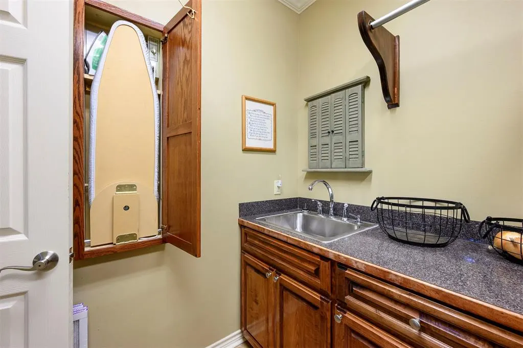 Photo 35 — 803 Oak Brook Drive, Idabel, OK 74745