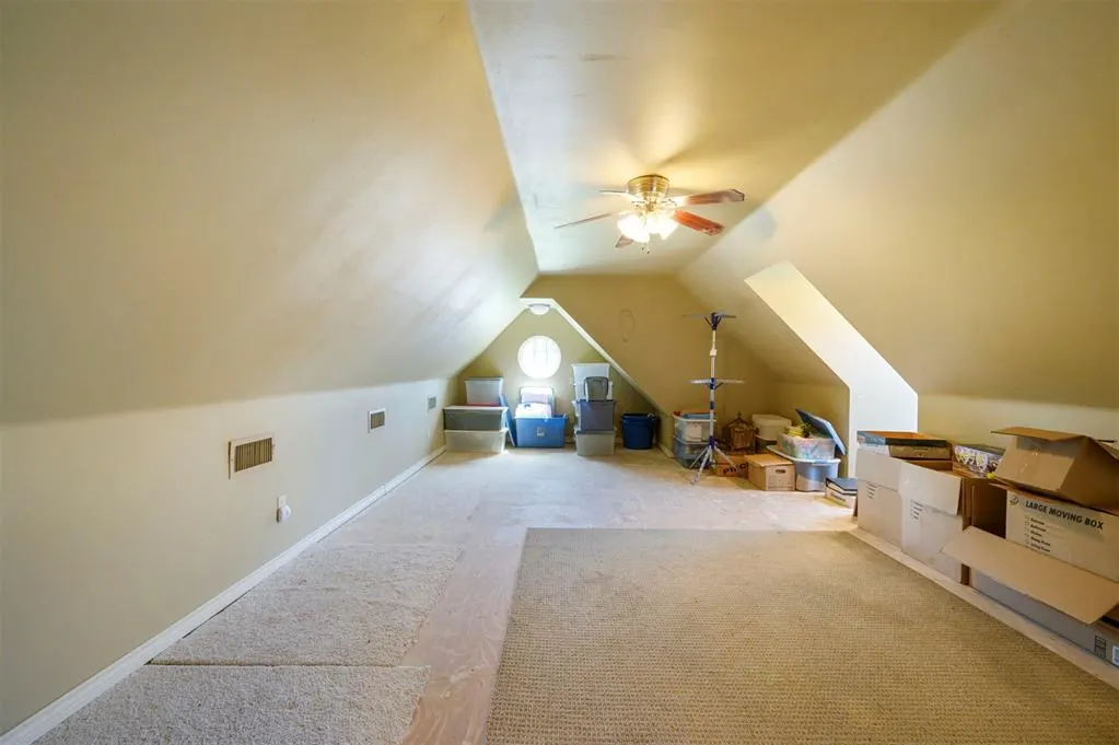 Photo 36 — 803 Oak Brook Drive, Idabel, OK 74745
