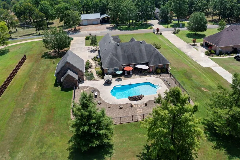 Photo 48 — 803 Oak Brook Drive, Idabel, OK 74745
