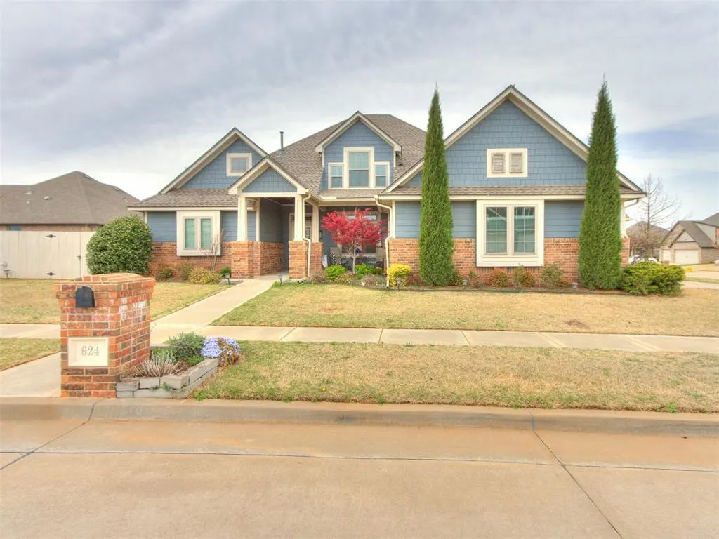 Front exterior — 624 Frisco Ridge Road, Yukon, OK 73099