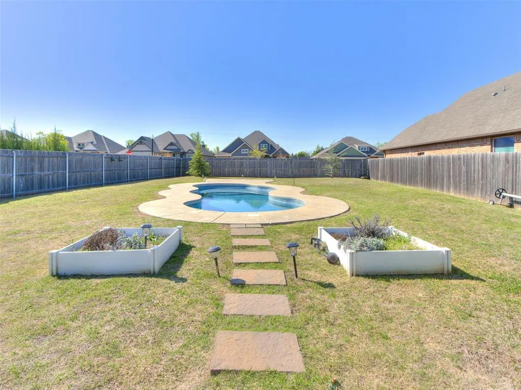 Photo 40 — 624 Frisco Ridge Road, Yukon, OK 73099