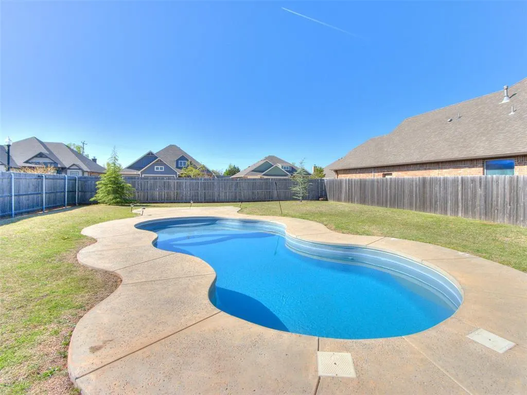 Photo 39 — 624 Frisco Ridge Road, Yukon, OK 73099