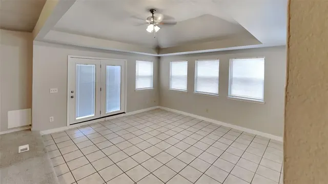 Photo 5 — 13233 Eastridge Drive, Oklahoma City, OK 73170