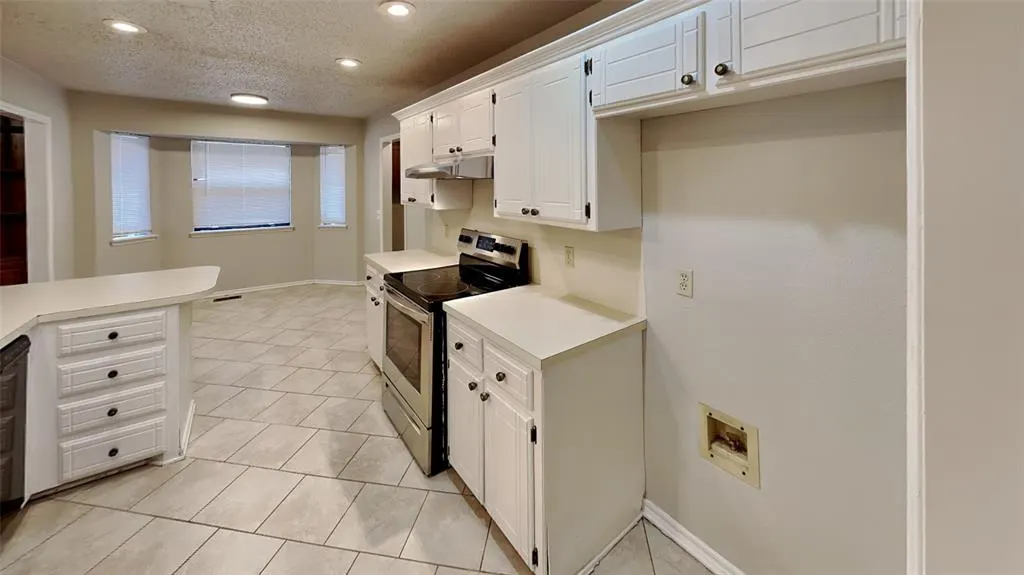 Photo 9 — 13233 Eastridge Drive, Oklahoma City, OK 73170