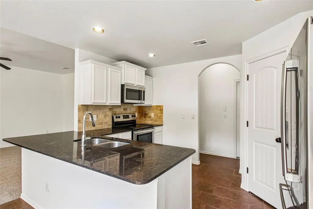Photo 2 — 12702 Fox Pass Road, Edmond, OK 73034