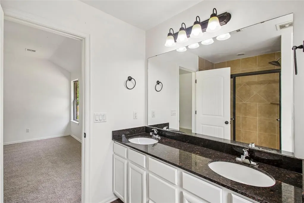 Photo 7 — 12702 Fox Pass Road, Edmond, OK 73034