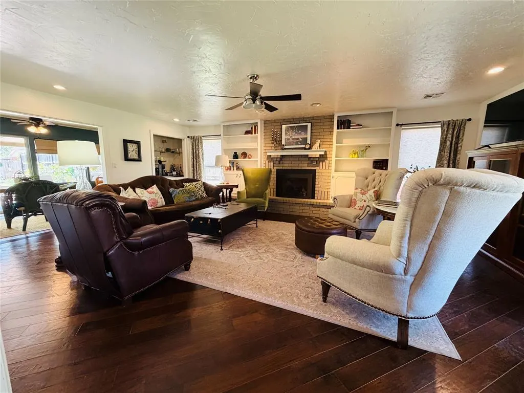 Photo 8 — 1510 W E Avenue, Elk City, OK 73644