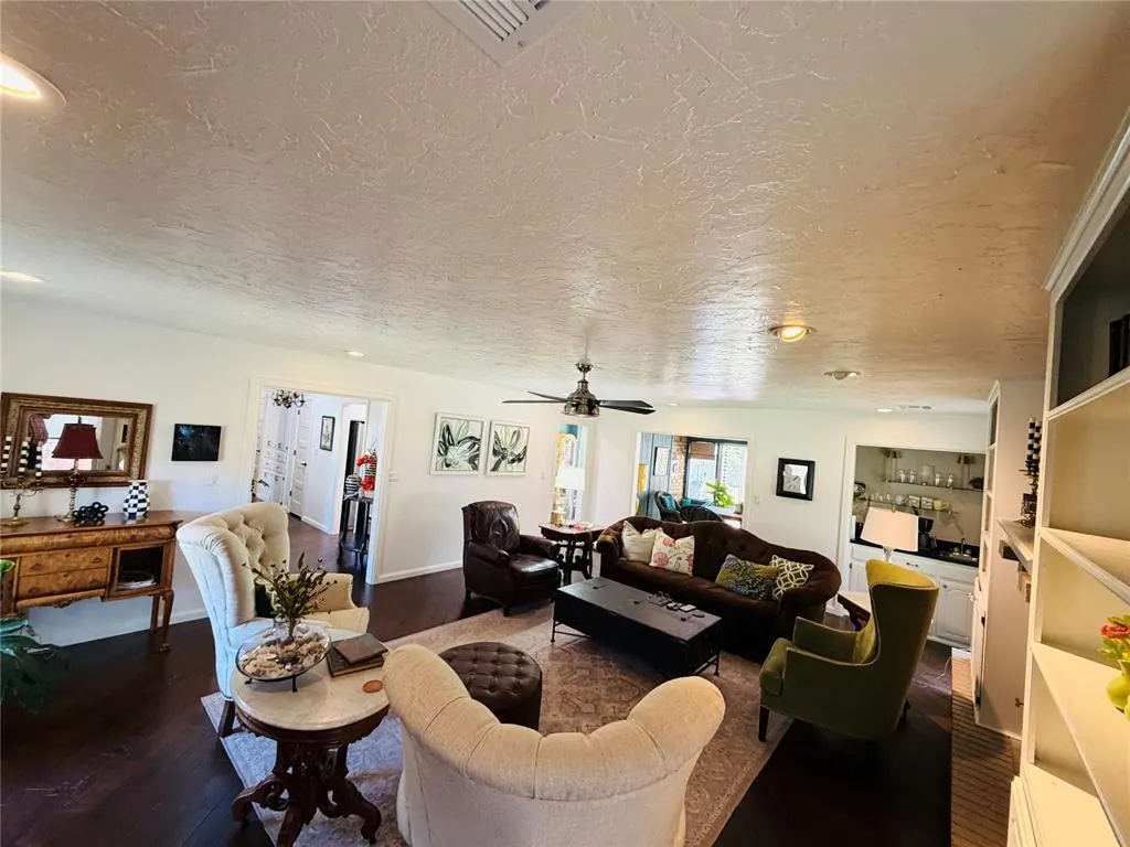 Photo 9 — 1510 W E Avenue, Elk City, OK 73644