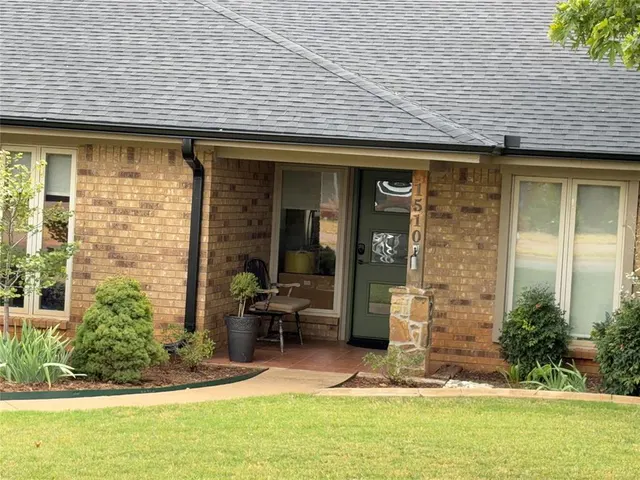 Photo 3 — 1510 W E Avenue, Elk City, OK 73644