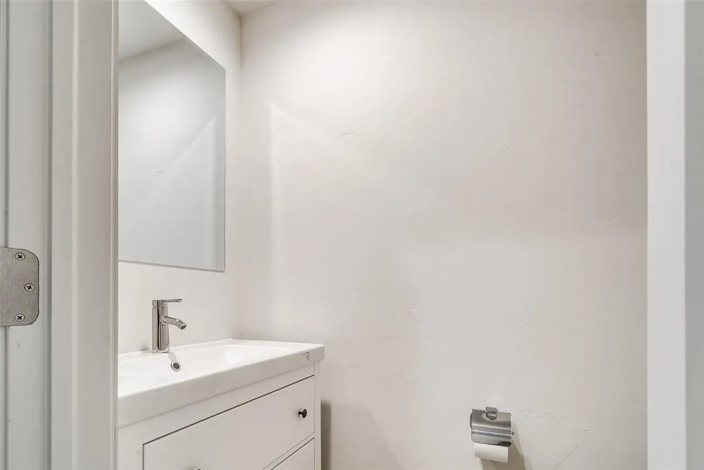 Photo 25 — 1110 Sherwood Lane 212, Nichols Hills, OK 73116