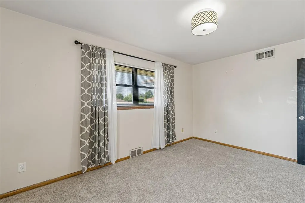 Photo 37 — 101 E Kerr Drive, Midwest City, OK 73110