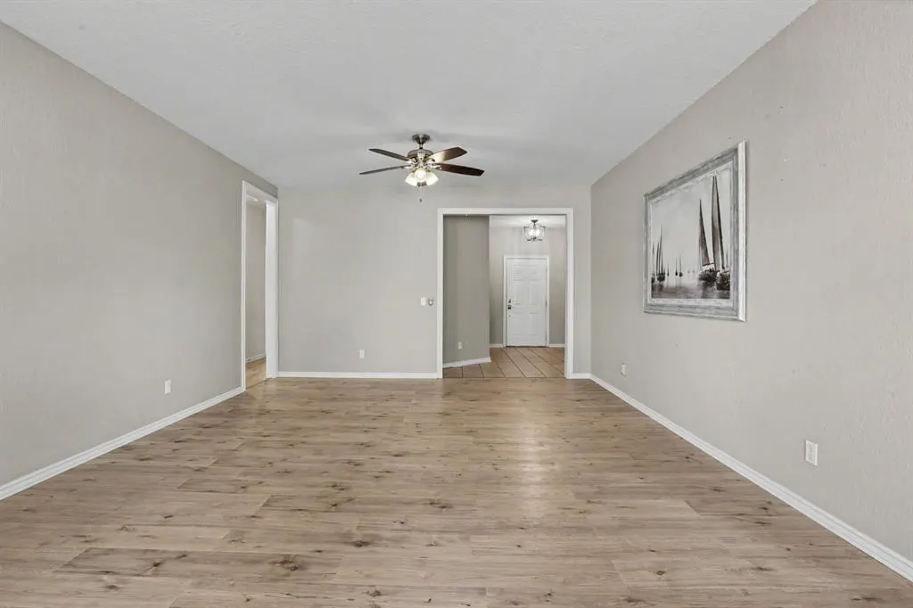 Photo 3 — 2008 N Branden Lane, Edmond, OK 73003