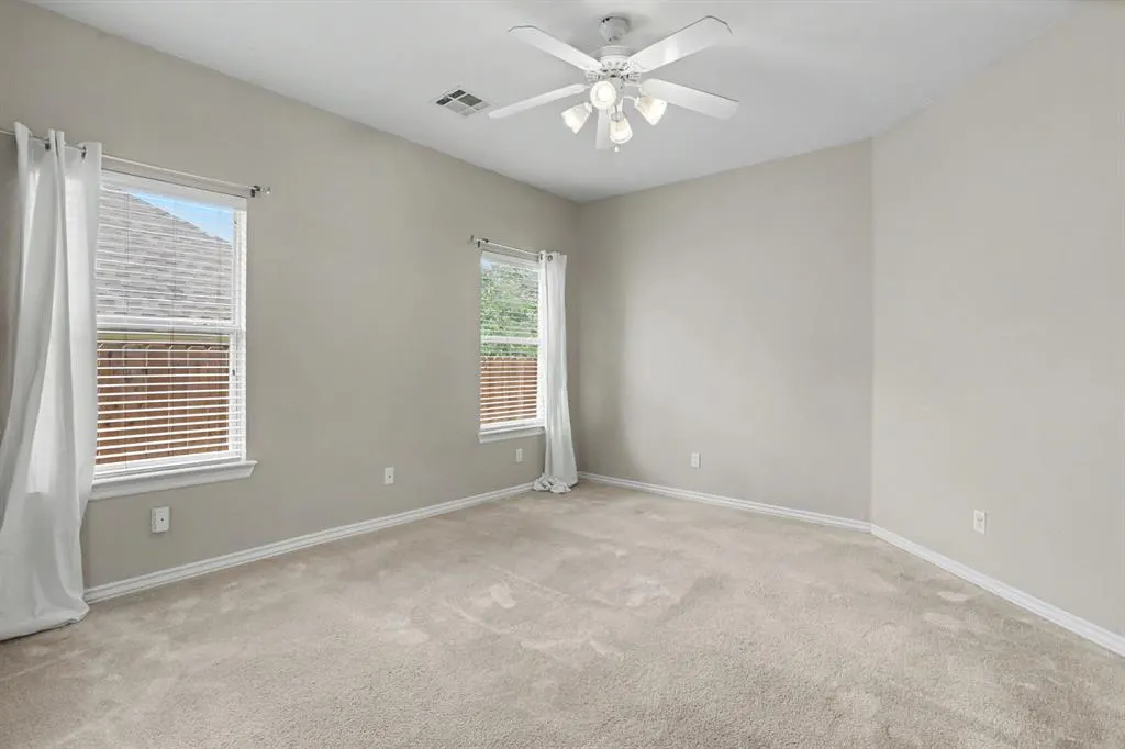 Photo 9 — 2008 N Branden Lane, Edmond, OK 73003