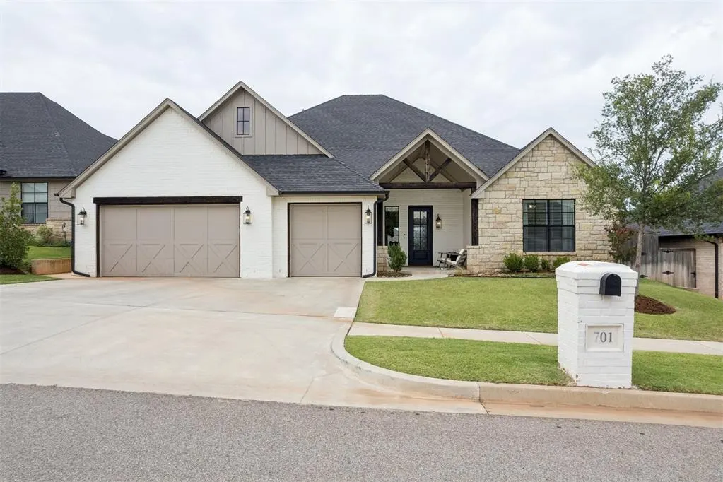 Front exterior — 701 Maple Hill Road, Norman, OK 73069