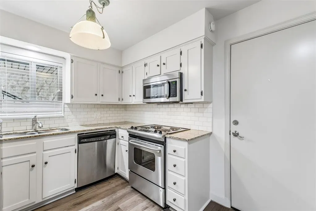 Photo 11 — 1110 Sherwood Lane 108, Oklahoma City, OK 73116