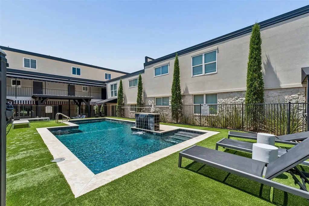 Photo 33 — 1110 Sherwood Lane 108, Oklahoma City, OK 73116