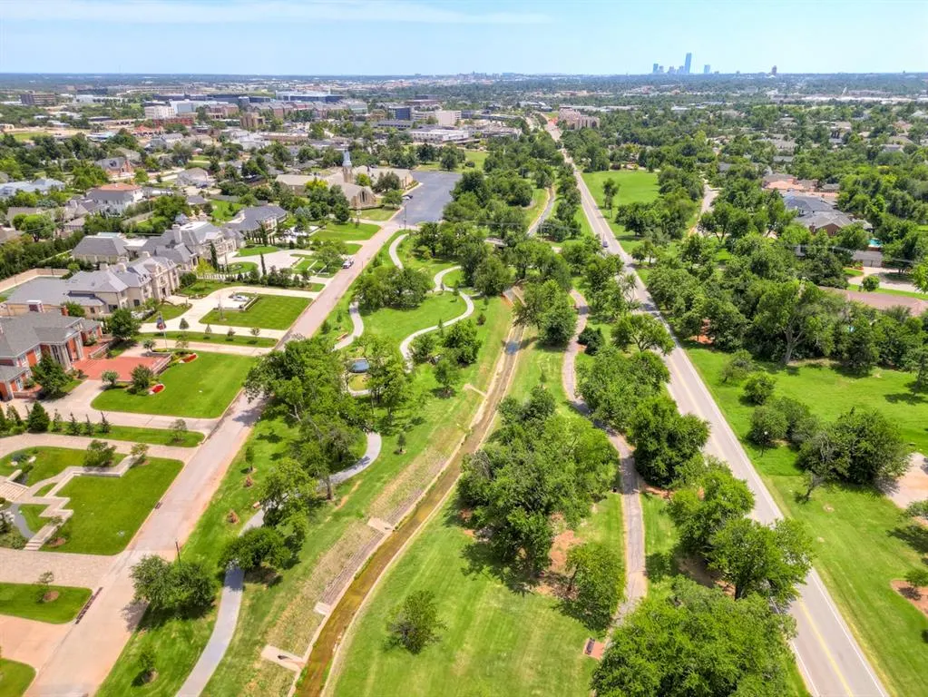 Photo 37 — 1110 Sherwood Lane 108, Oklahoma City, OK 73116