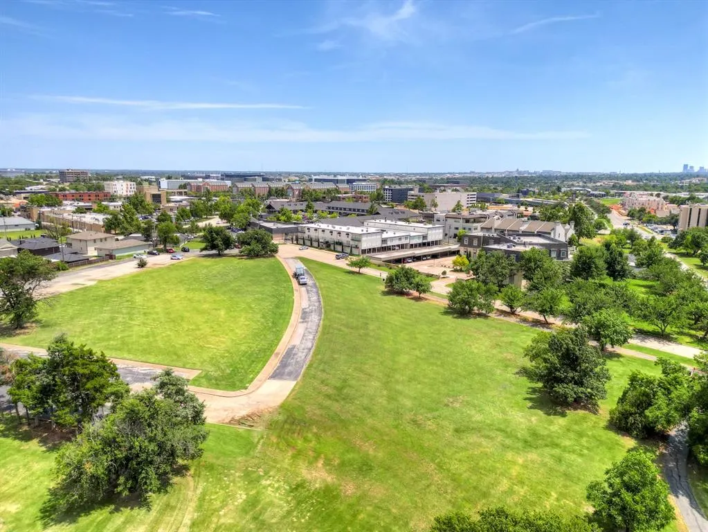 Photo 38 — 1110 Sherwood Lane 108, Oklahoma City, OK 73116