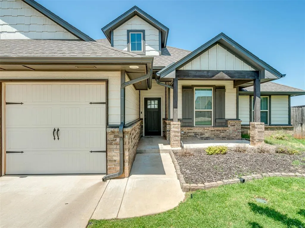 Photo 2 — 3313 NW 187th Street, Edmond, OK 73012