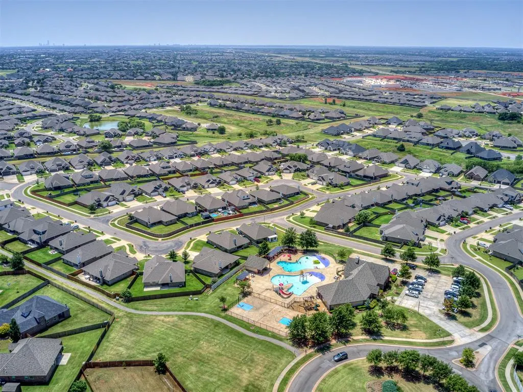 Photo 44 — 3313 NW 187th Street, Edmond, OK 73012