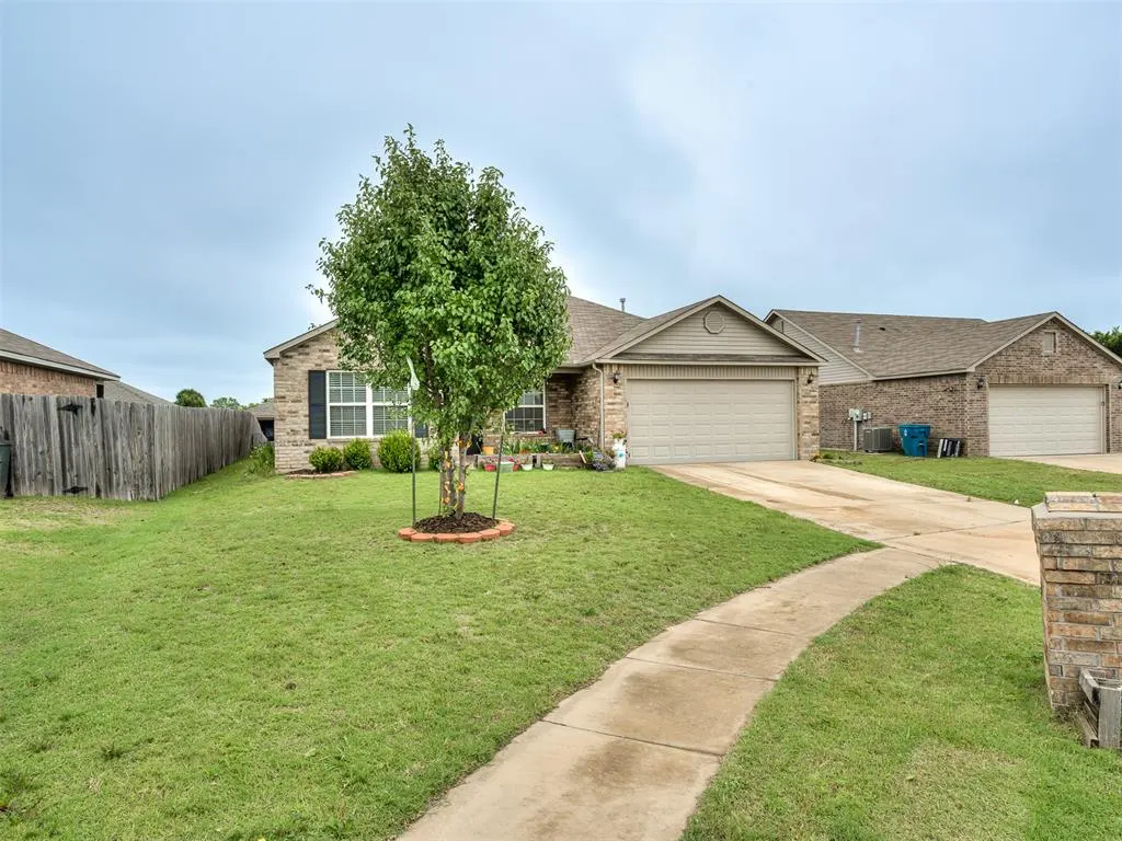 Front exterior — 1700 Bartlett Drive, Newcastle, OK 73065
