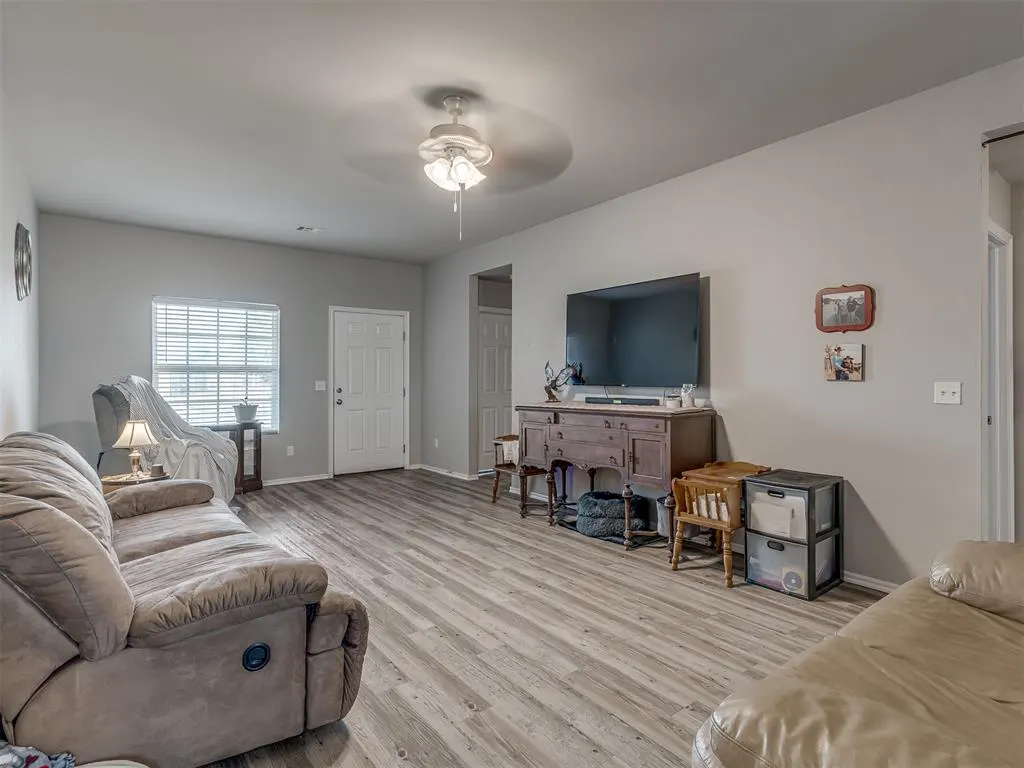 Photo 11 — 1700 Bartlett Drive, Newcastle, OK 73065