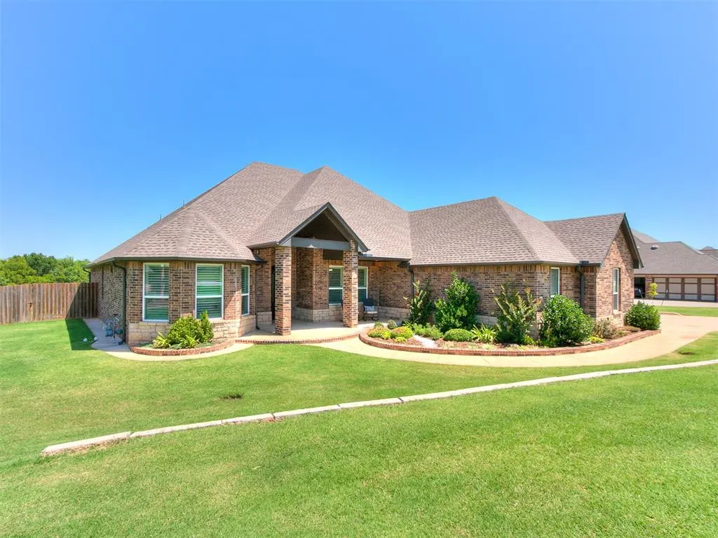 Front exterior — 3001 Firefly Drive, Norman, OK 73071