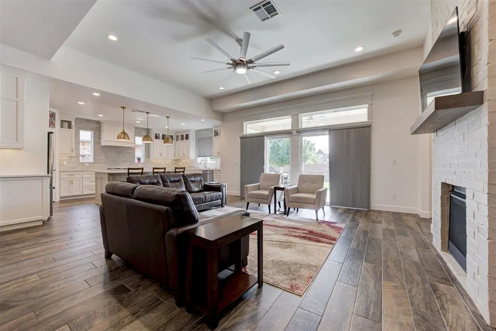 Photo 7 — 13008 Stonedale Drive, Oklahoma City, OK 73142