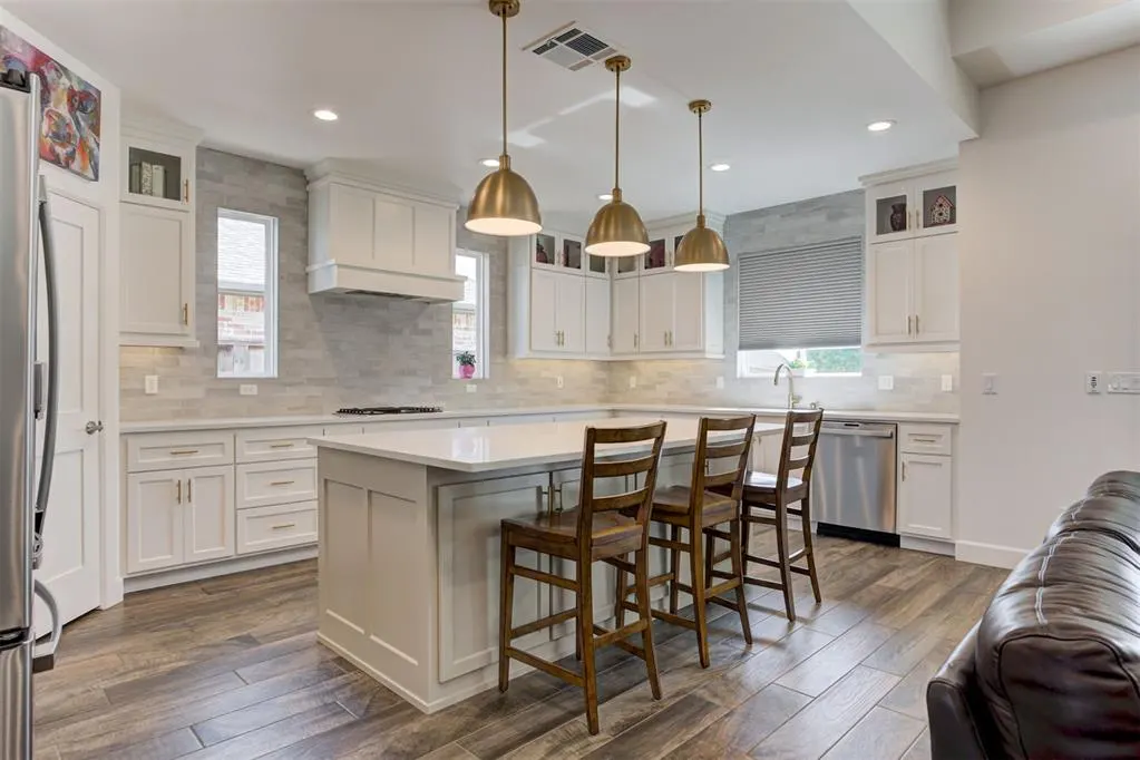 Photo 11 — 13008 Stonedale Drive, Oklahoma City, OK 73142