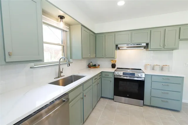 Photo 6 — 725 S Hartman Drive, Norman, OK 73069