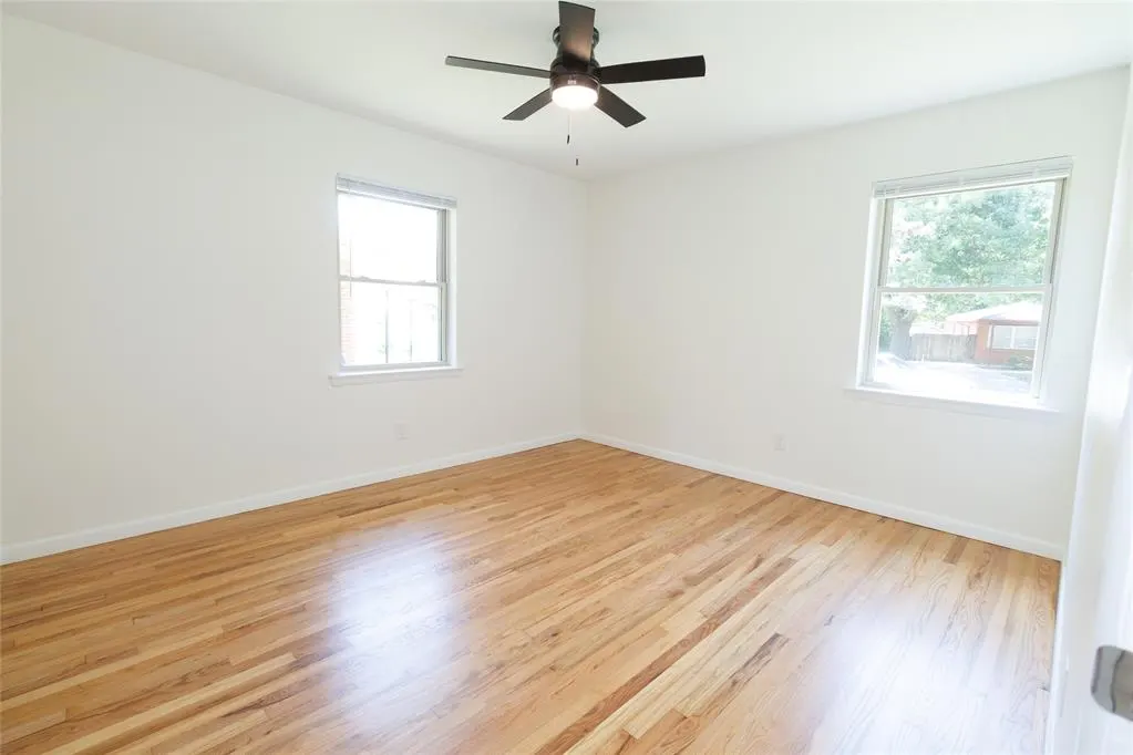Photo 13 — 725 S Hartman Drive, Norman, OK 73069