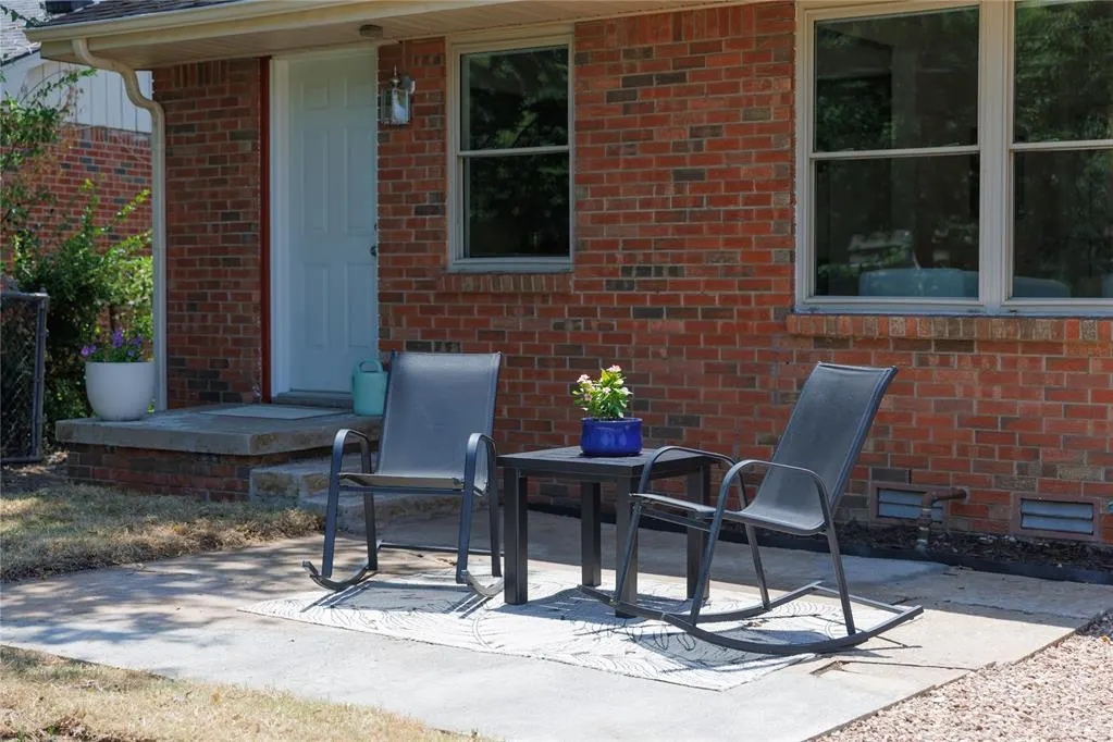 Photo 22 — 725 S Hartman Drive, Norman, OK 73069