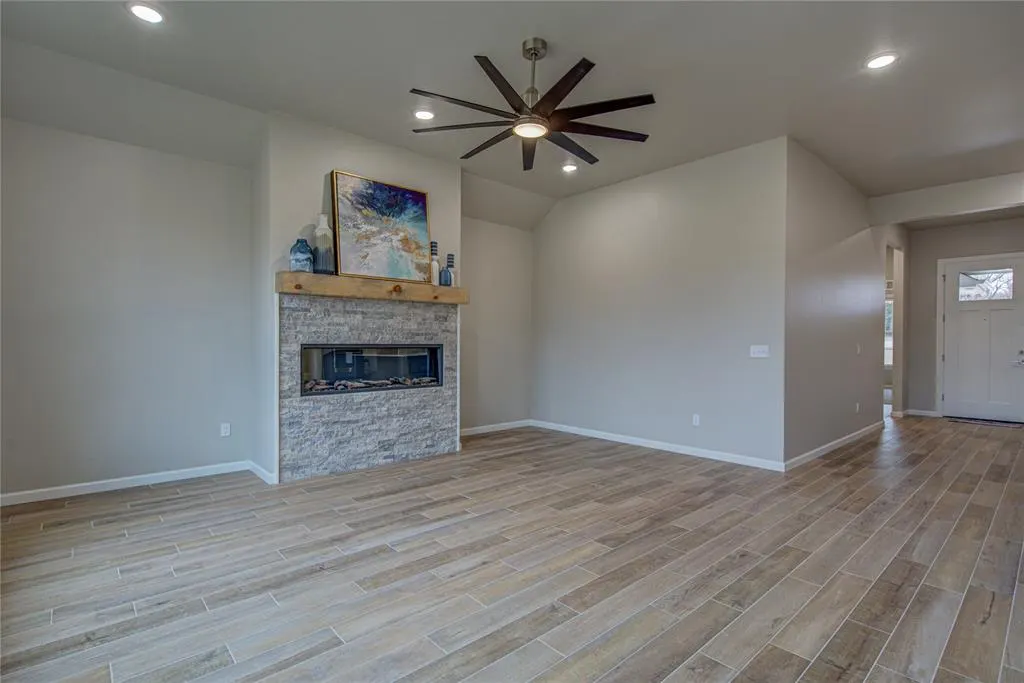 Photo 9 — 11161 Black Lion Court, Blanchard, OK 73010