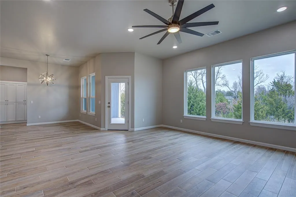 Photo 11 — 11161 Black Lion Court, Blanchard, OK 73010