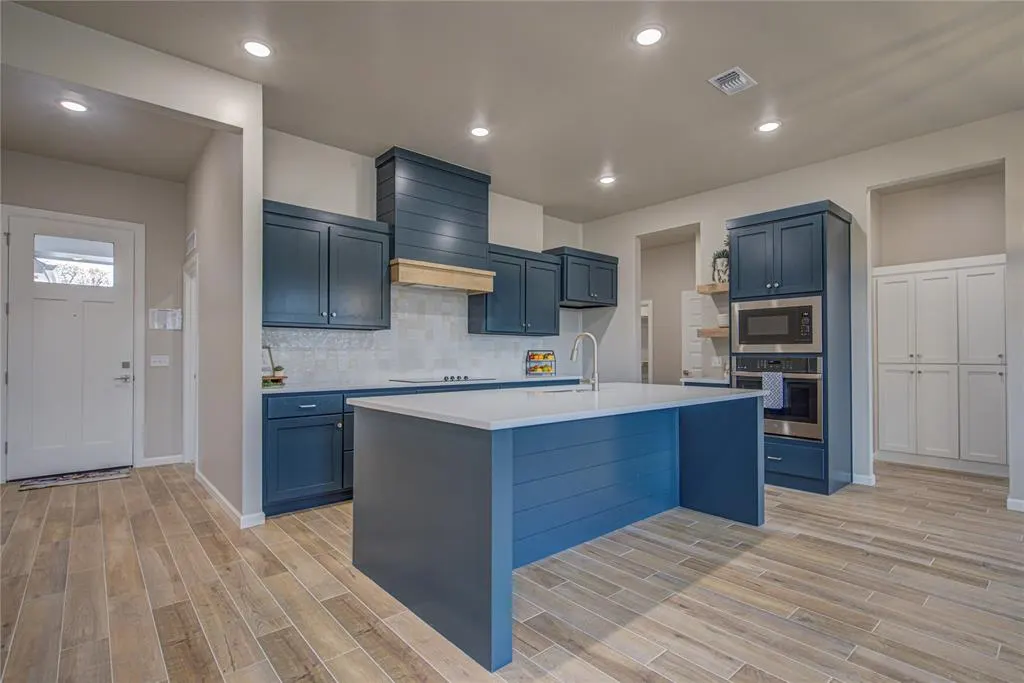 Photo 12 — 11161 Black Lion Court, Blanchard, OK 73010