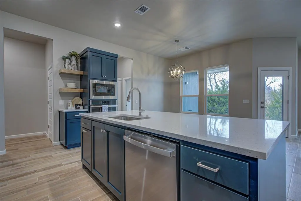 Photo 18 — 11161 Black Lion Court, Blanchard, OK 73010