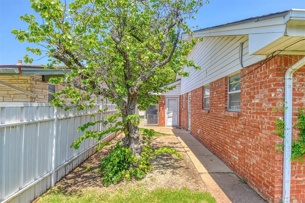 Photo 47 — 1416 SW 71st Street, Oklahoma City, OK 73159