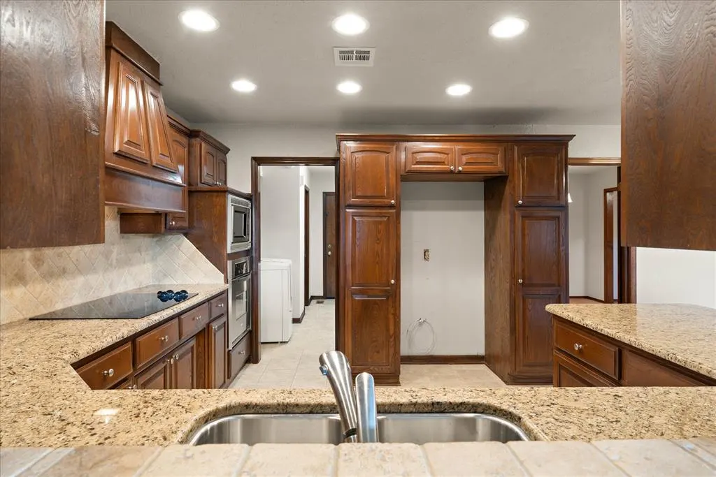 Photo 10 — 7409 NW 116th Street, Oklahoma City, OK 73162