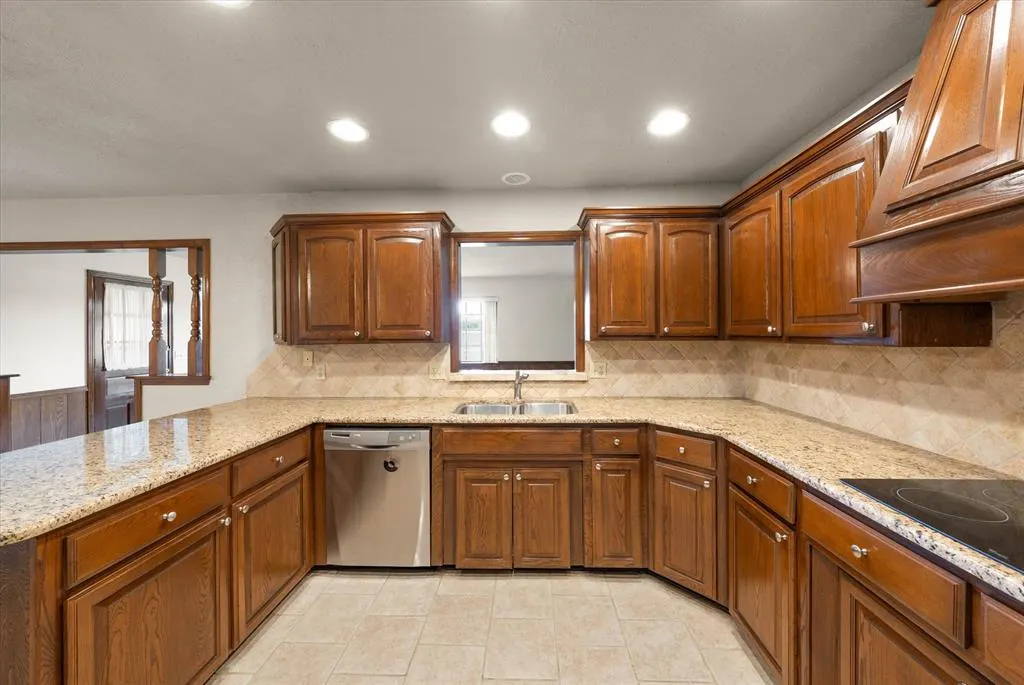 Photo 18 — 7409 NW 116th Street, Oklahoma City, OK 73162