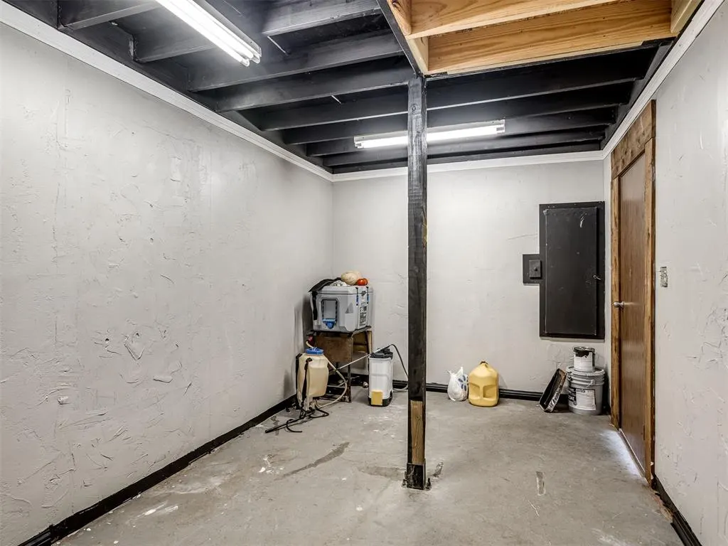 Photo 10 — 12 SE 19th Street, Oklahoma City, OK 73129