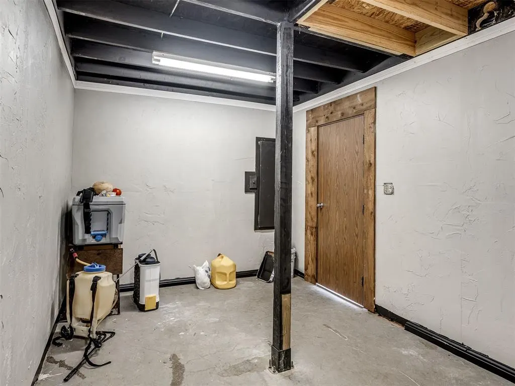 Photo 11 — 12 SE 19th Street, Oklahoma City, OK 73129