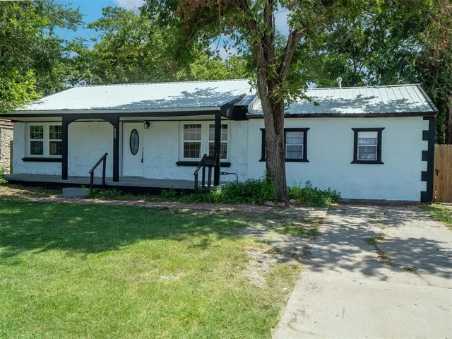 Photo 3 — 420 W Johnson Street, Norman, OK 73069